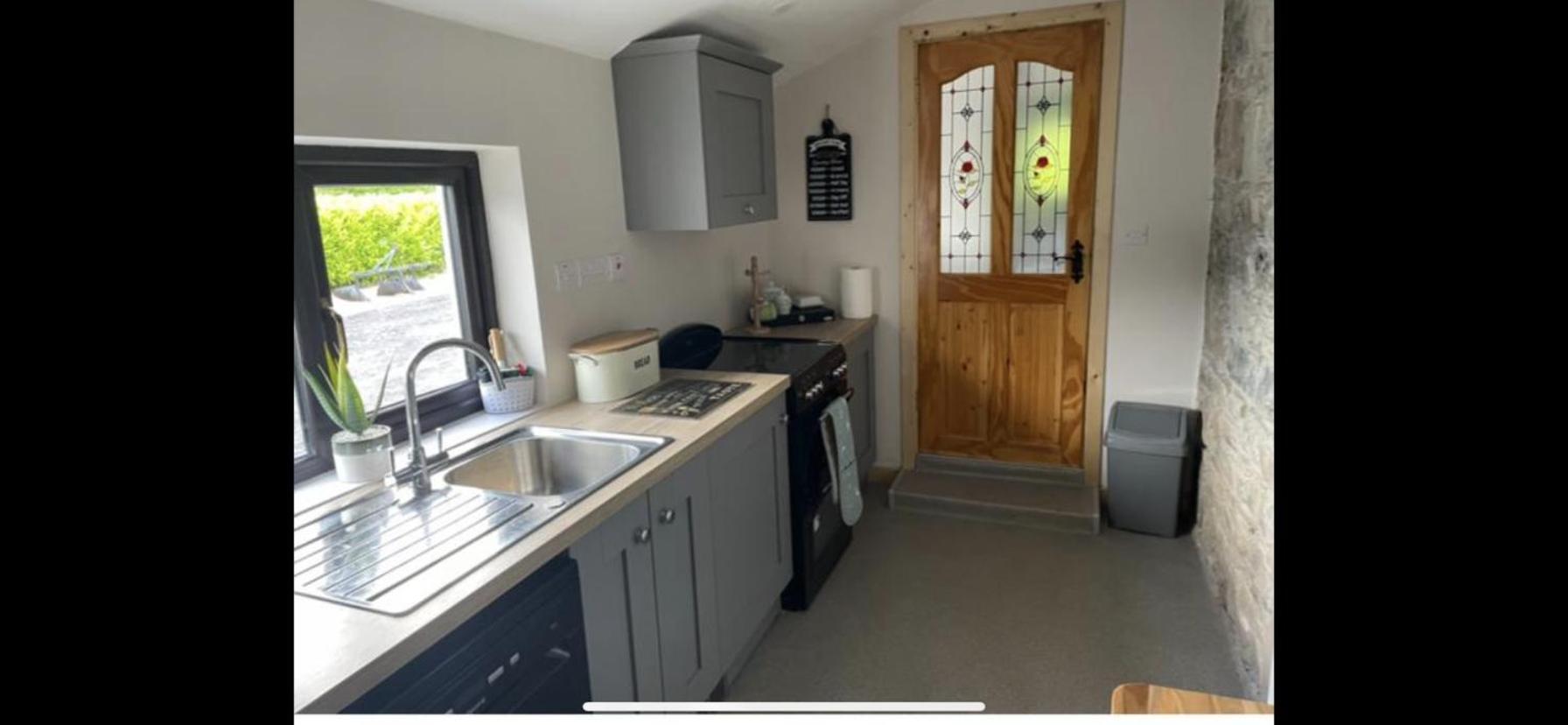 Kate'S Cottage Westport Extérieur photo